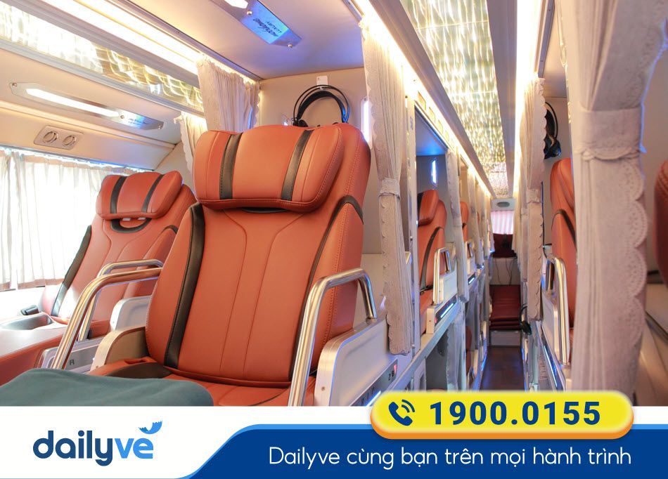 dong-xe-limousine-34-phong-cua-xe-khach-xuan-phuc