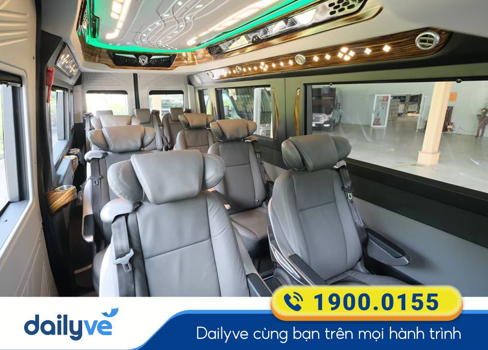 noi-that-xe-ghe-16-cho-cua-nha-xe-nam-viet