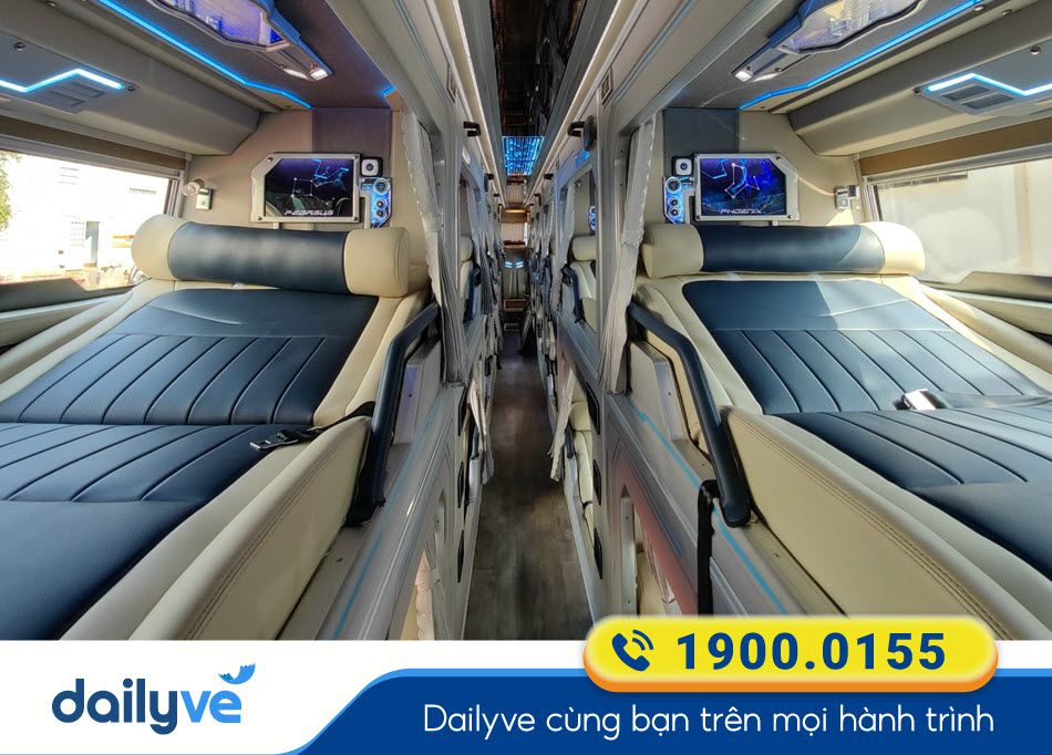 noi-that-xe-limousine-20-phong-cua-nha-xe-quang-hanh