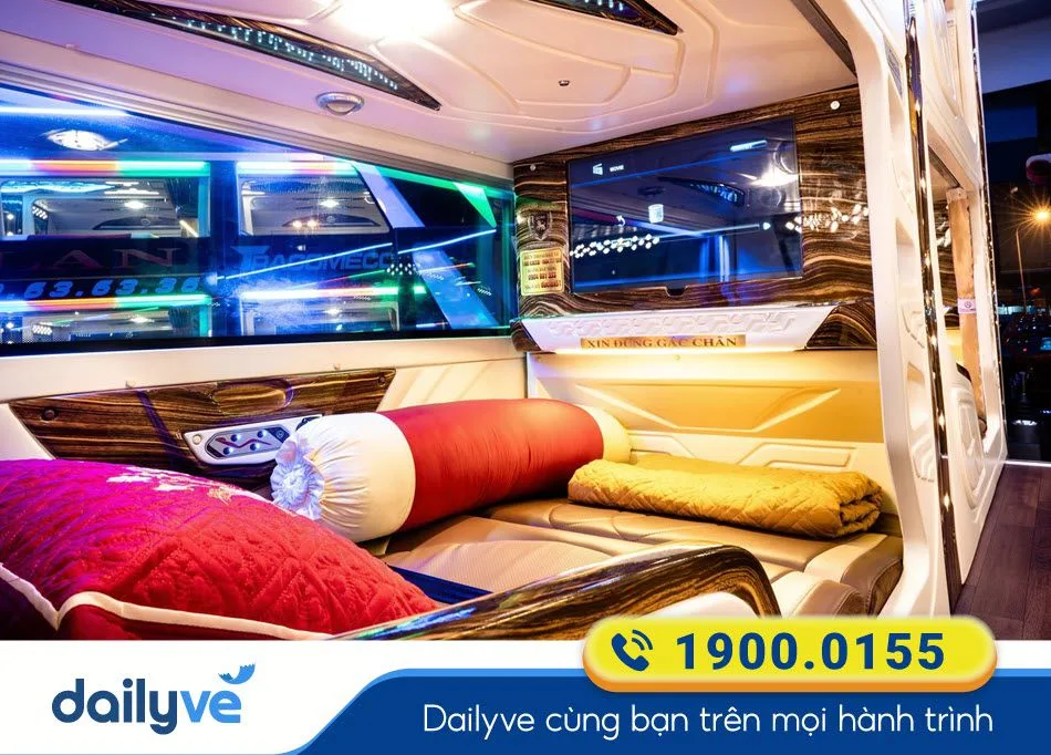 Xe Limousine 22 phòng cao cấp của xe Đức Lan đi Hà Nội từ Vinh