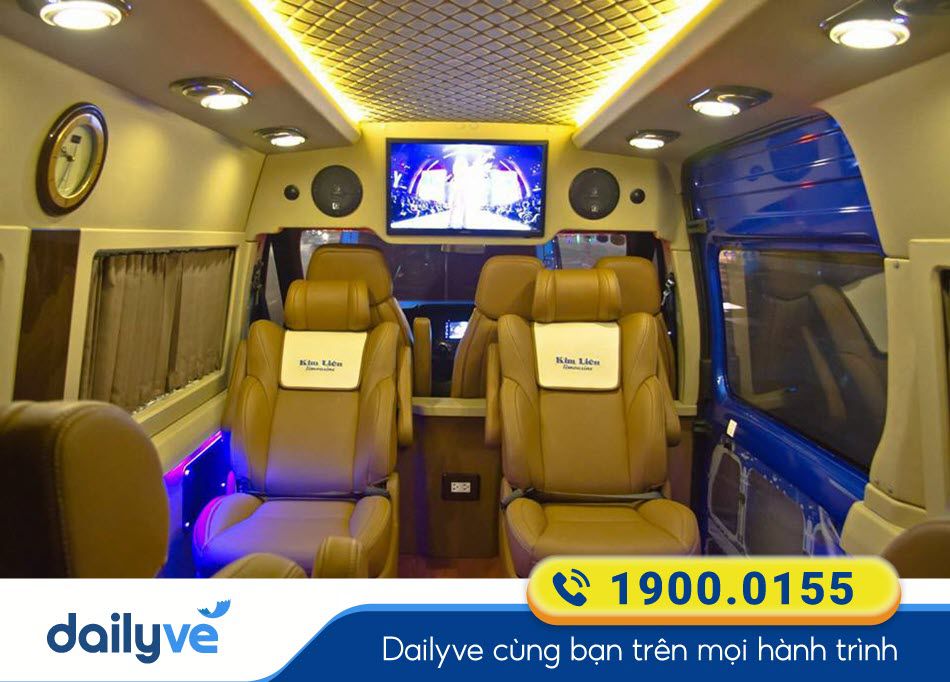 tien-nghi-hien-dai-dong-xe-ghe-limousine-cua-xe-kim-lien