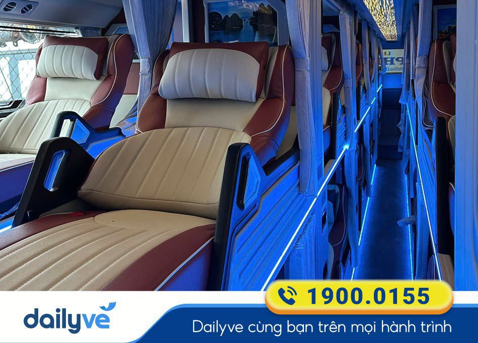 Xe Limousine 30 phòng cao cấp của xe Phi Hiệp Đà Nẵng đi Sài Gòn