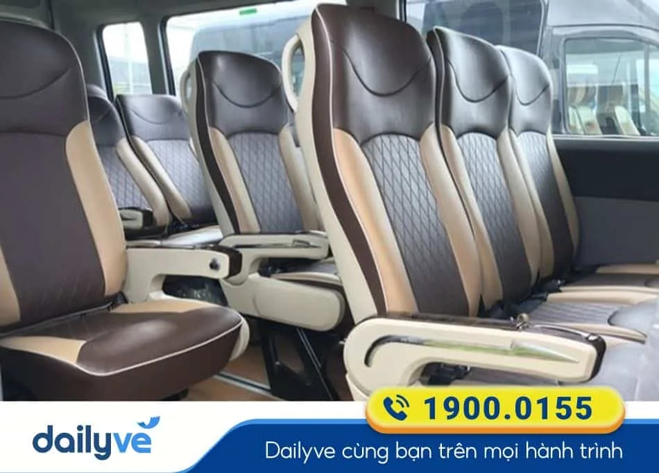 Nội thất xe ghế ngồi 16 của nhà xe Huỳnh Đạt Vĩnh Long