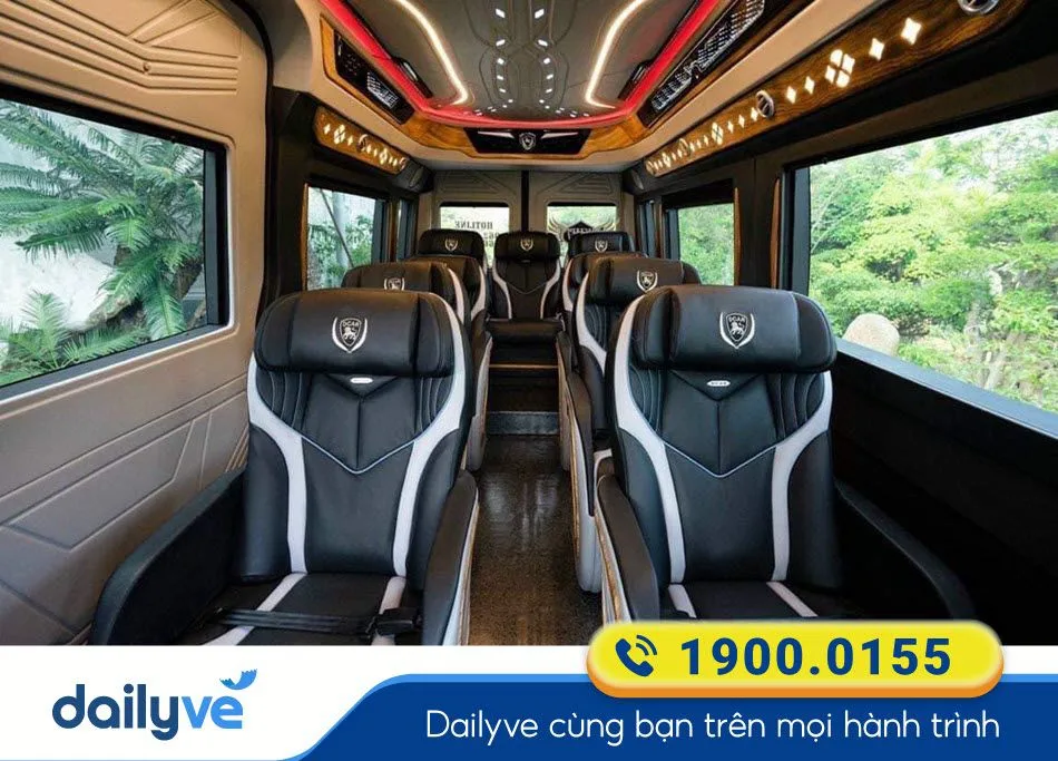 Nội thất xe Limousine 9 chỗ của nhà xe Hoàng Quân Kim Sơn - Ninh Bình
