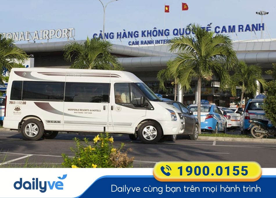 Dịch vụ đưa đón khách bằng xe Limousine tại Sân bay Cam Ranh