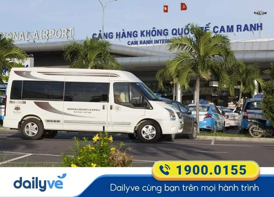 Dịch vụ đưa đón khách bằng xe Limousine tại Sân bay Cam Ranh