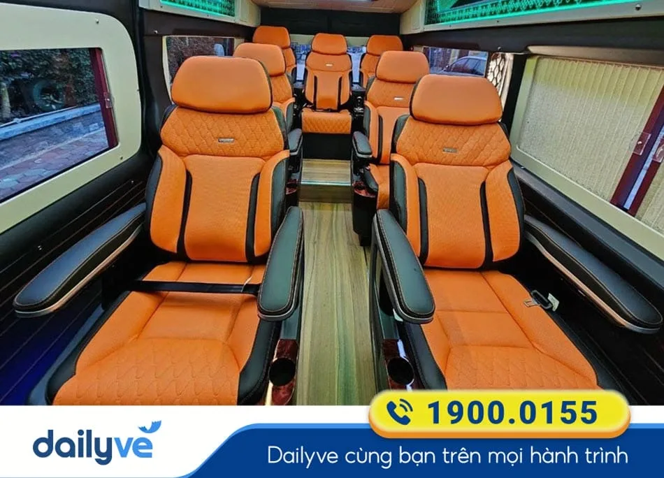 Thiết kế sang trọng xe Limousine 9 chỗ của xe Hùng Đức