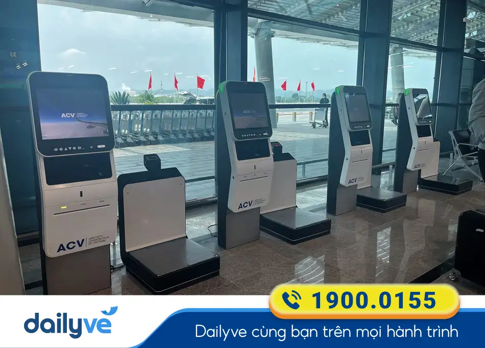 Ứng dụng công nghệ Kiosk check-in tại Sân bay Phú Bài
