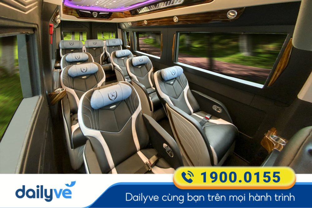 Limousine là dòng xe được ưa chuộng phục vụ nhiều chuyến trong ngày cho tuyến Sài Gòn đi Long Hải 