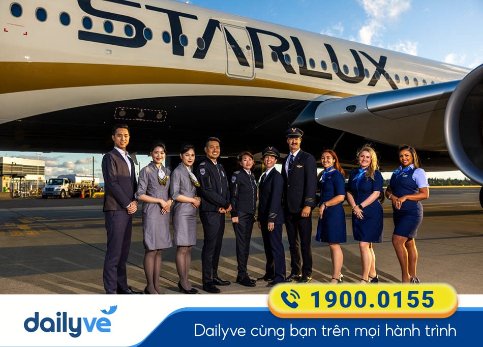 Đồng phục của tiếp viên Hãng bay Starlux Airlines