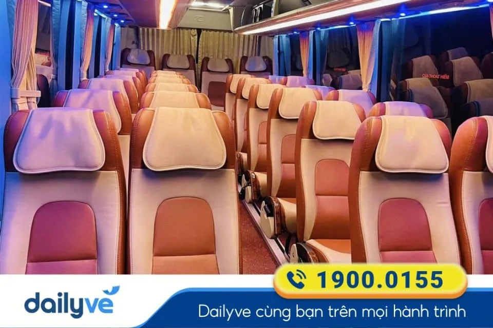 Xe ghế ngồi 29 chỗ từ Sài Gòn đi Chơn Thành