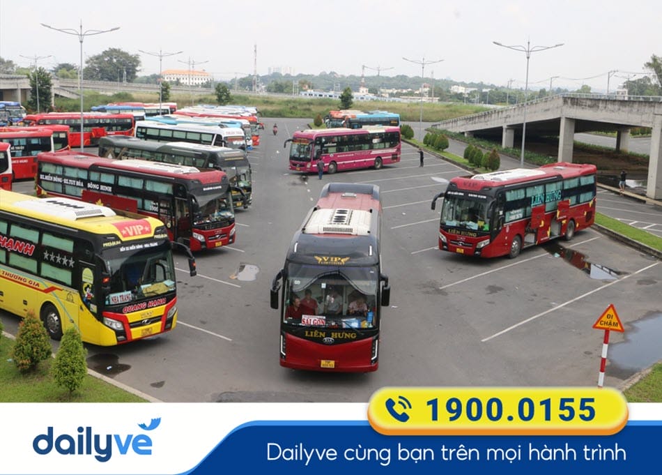 cac-phuong-tien-dung-do-tai-ben-xe-mien-dong-moi