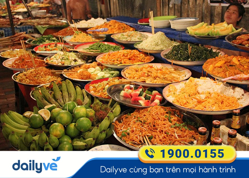 Ẩm thực đa dạng tại Chợ đêm Viêng Chăn