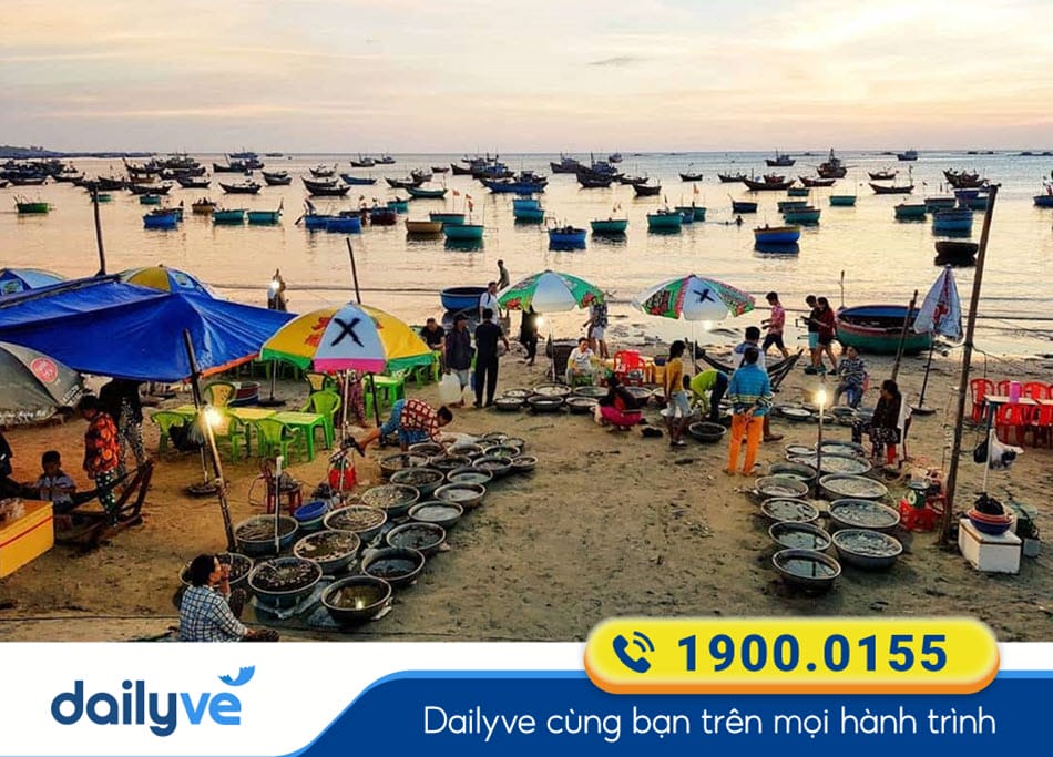 Làng chài Mũi Né - Điểm đến độc đáo với hải sản tươi ngon