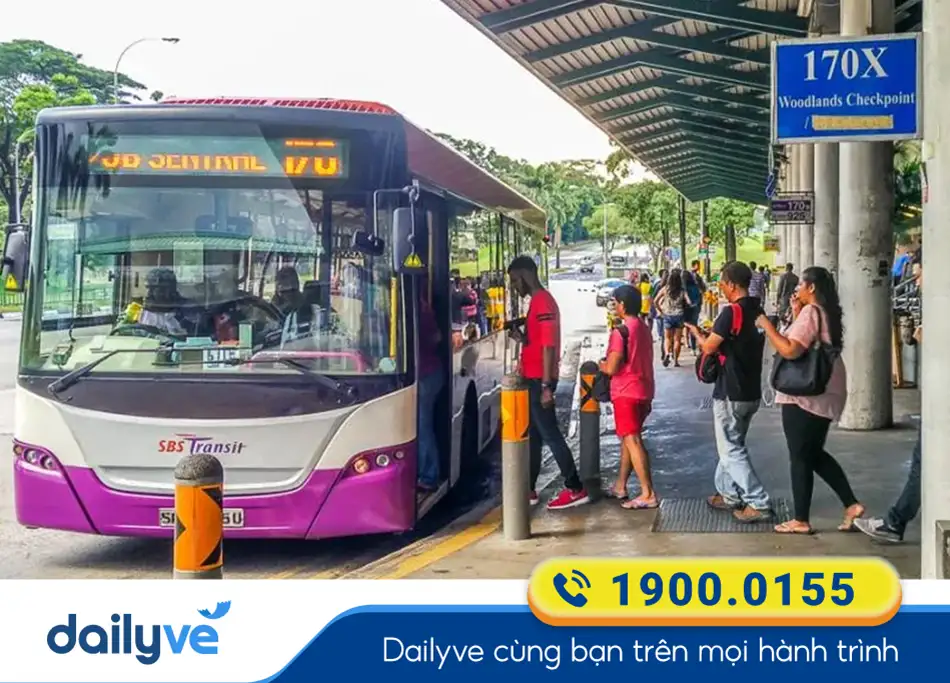 Phương tiện xe buýt công cộng di chuyển từ Sân bay Changi