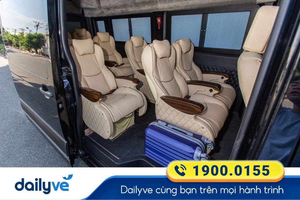 Xe Huyndai Solati 11 chỗ từ Bình Minh đi Sài Gòn