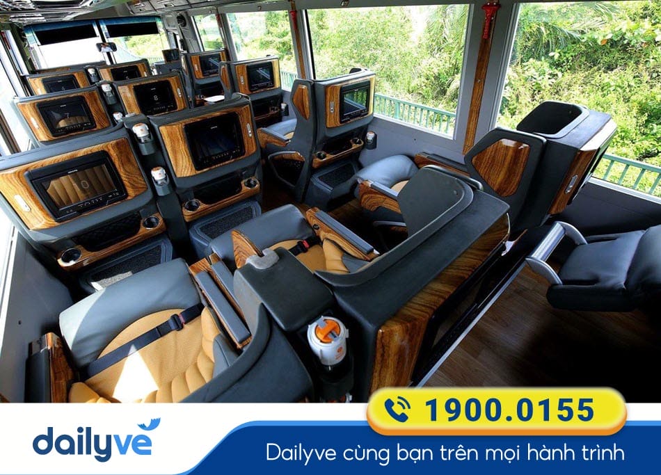 noi-that-xe-limousine-sang-trong-cua-nha-xe-3s-limo