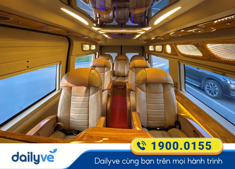 noi-that-sang-trong-cua-nha-xe-green-limousine