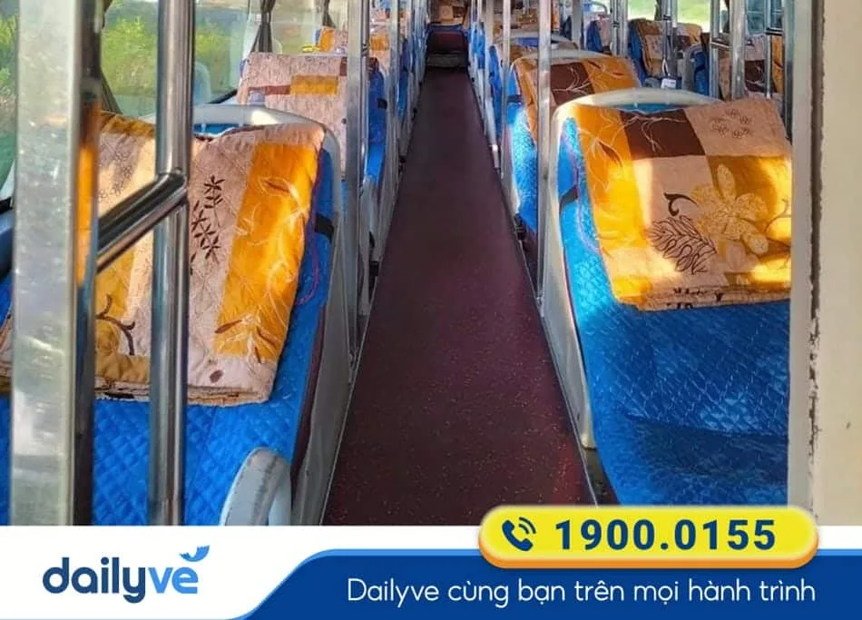Không gian rộng rãi xe giường nằm 44 chỗ của xe khách Quân An