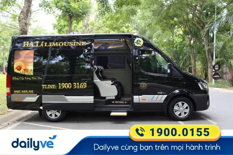 Hạ Long Star Limousine