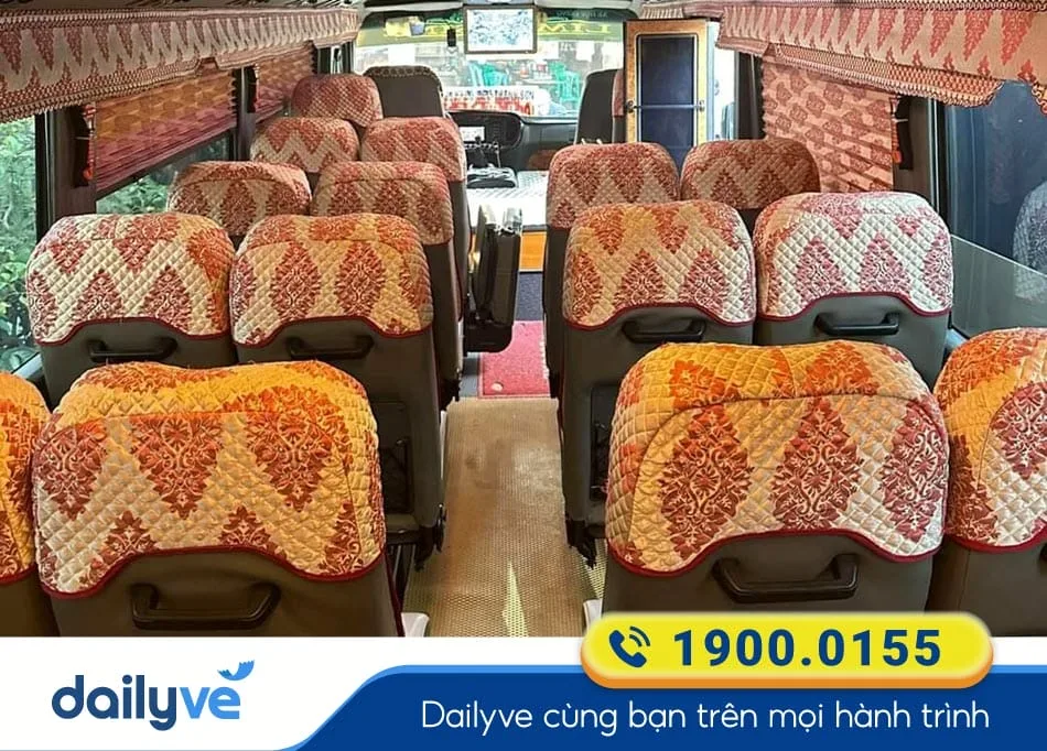 Nội thất sang trọng của nhà xe Quý Huệ