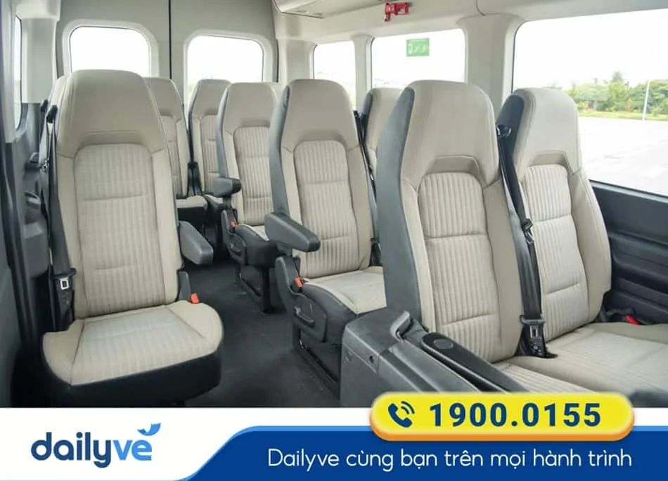 Nội thất xe ghế ngồi sang trọng của xe Ngọc Bình
