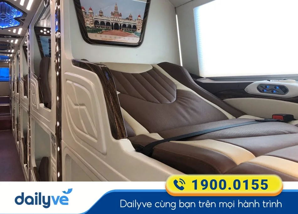 Dòng xe Limousine 24 phòng hiện đại của nhà xe Đức Đạt