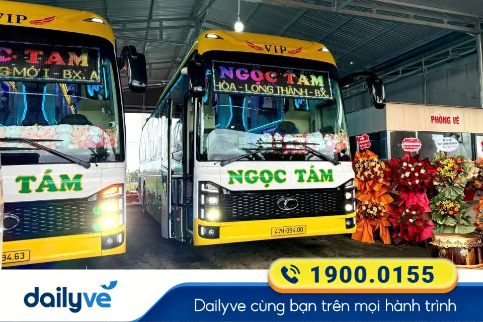 Nhà xe Ngọc Tám