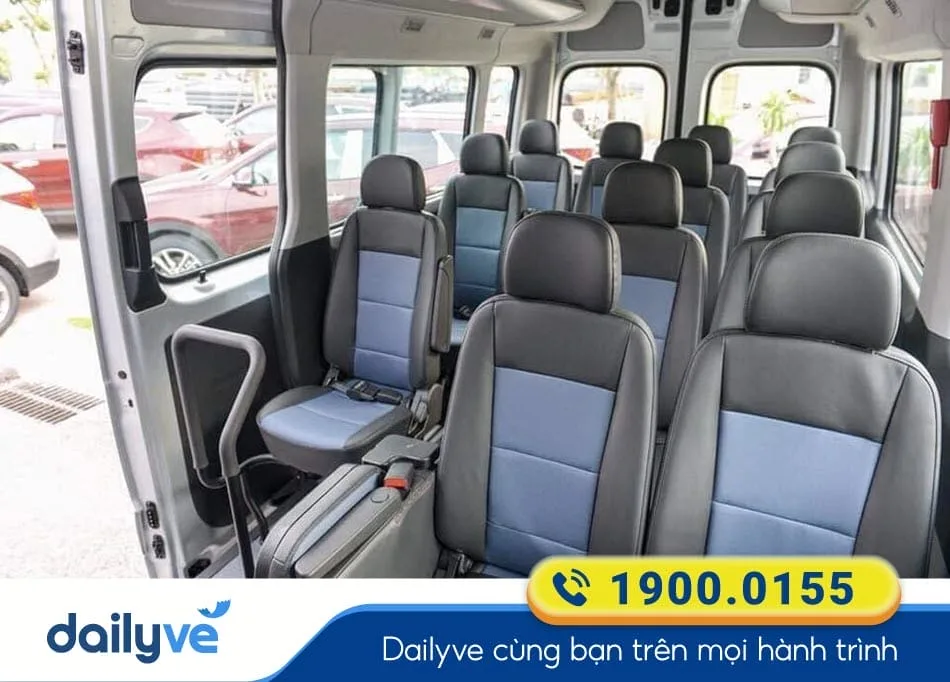 Nội thất xe Limousine sang trọng của nhà xe Hoàng Đạt Limousine