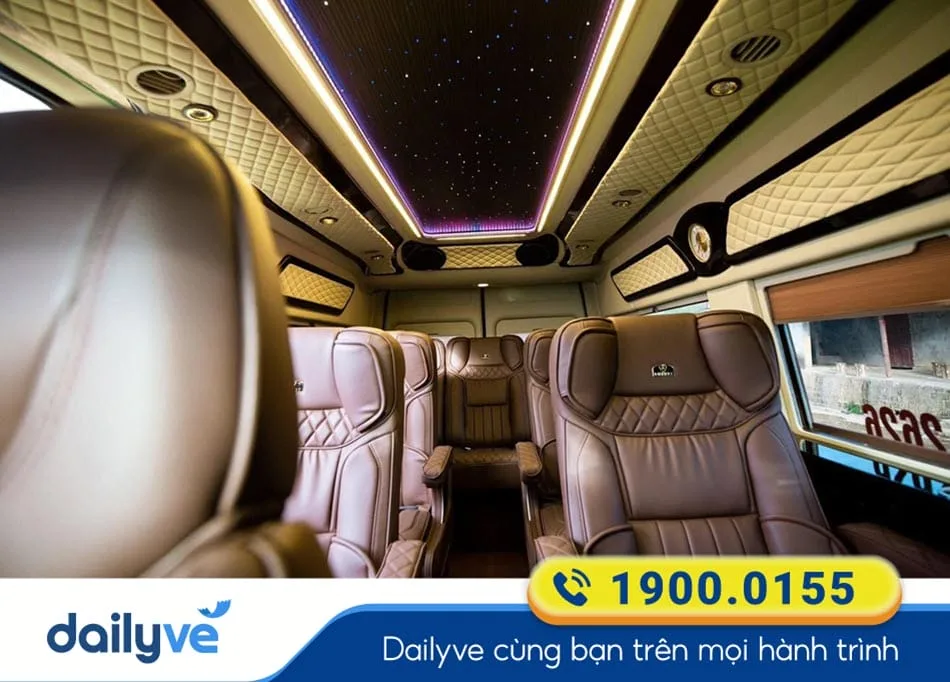 Nội thất xe Limousine sang trọng của nhà xe Nhật An Limousine