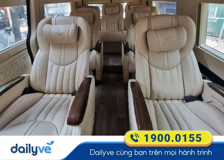 Nội thất xe Limousine tiện nghi của xe khách Nhật Nam Limousine