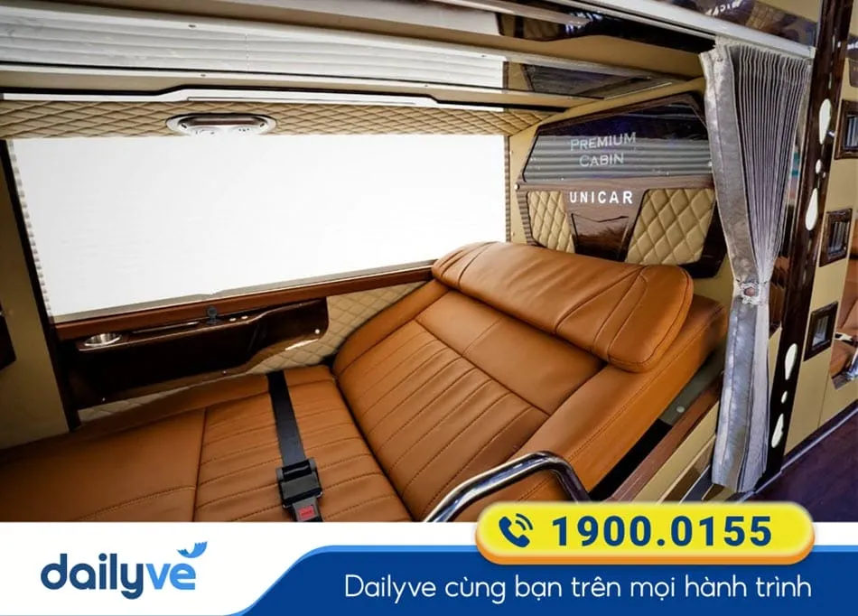 Nội thất dòng xe Limousine 24 phòng hiện đại của xe khách Bốn Hai