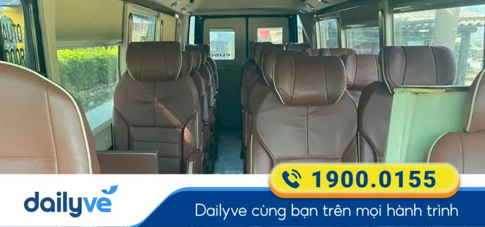 Dòng xe ghế Limousine 17 chỗ của nhà xe Mai Chau Nature Limousine Bus